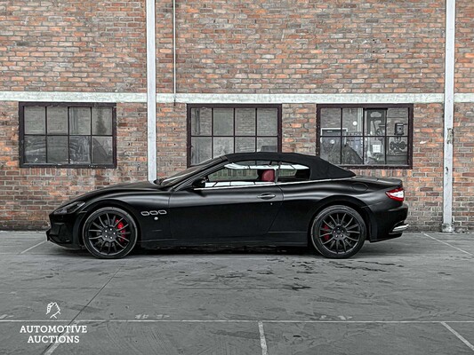 Maserati GranCabrio 4.7 V8 440hp 2010