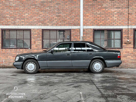 Mercedes-Benz E320 220PS 1994 (Original-NL) E-Klasse, HH-DZ-11