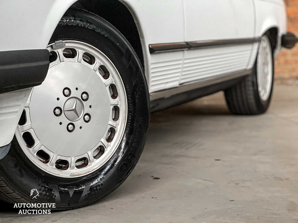 Mercedes-Benz 560 SL V8 231hp 1986 SL-Class Youngtimer