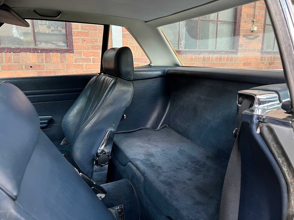 Mercedes-Benz 560 SL V8 231hp 1986 SL-Class Youngtimer