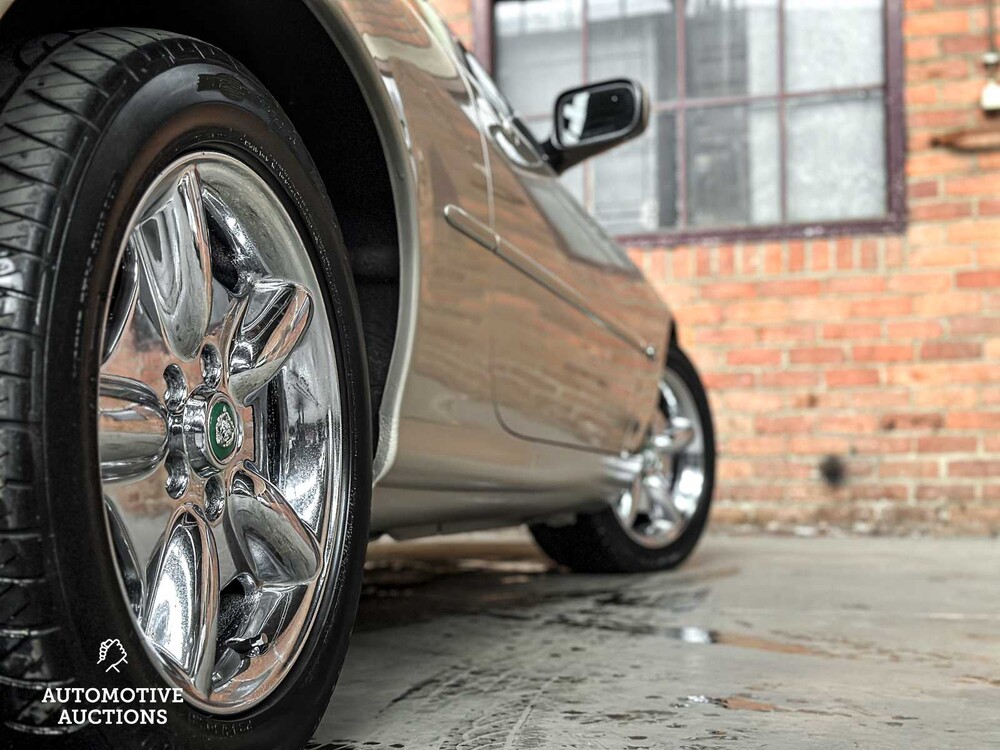 Jaguar XK8 Convertible V8 1997 Youngtimer