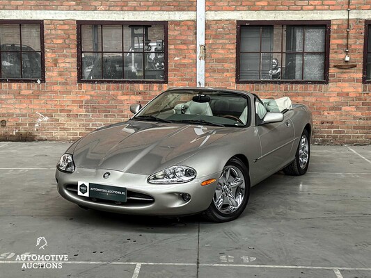 Jaguar XK8 Convertible V8 1997 Youngtimer