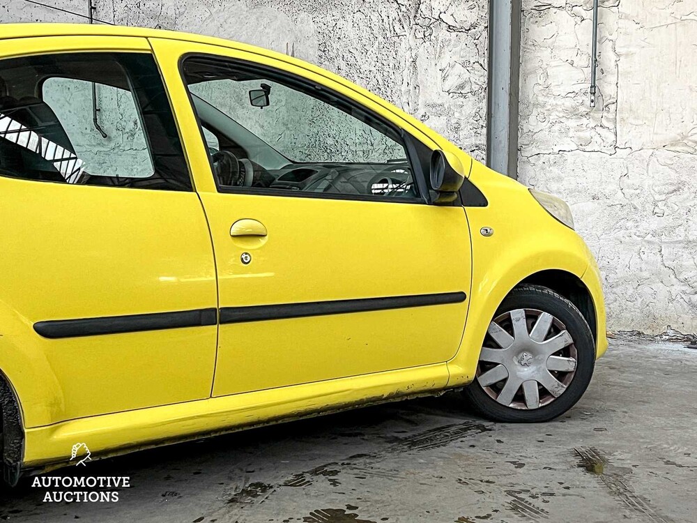 Peugeot 107 1.0-12V XS 68hp 2006 (Original-NL), 86-TN-NB