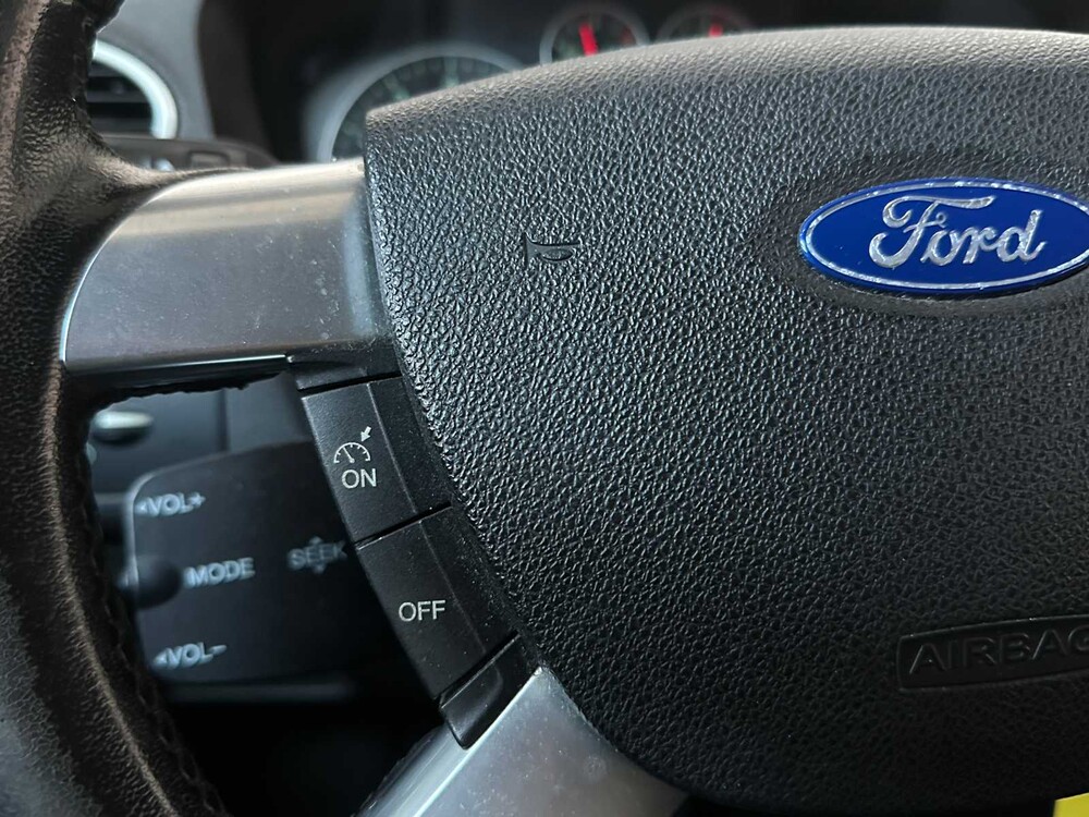 Ford Focus Wagon 1.6-16V First Edition 101hp 2005 (Original-NL), 74-RGK-B