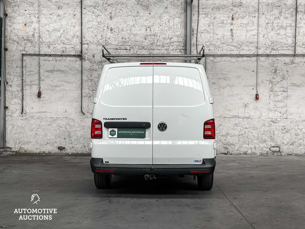 Volkswagen Transporter 2.0 TDI L1H1 Highline 84hp 2018 (original-NL + 1st owner), V-236-HP