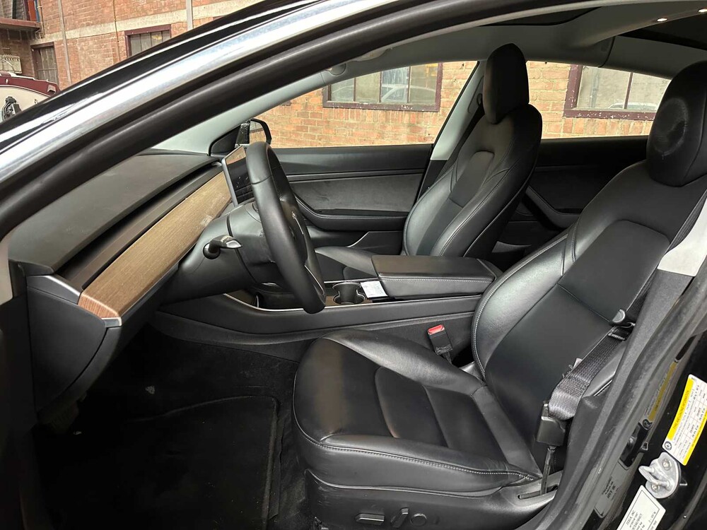 Tesla Model 3 Standard RWD Plus 60 kWh 238hp 2019 (original-NL + 1st owner), G-335-TL