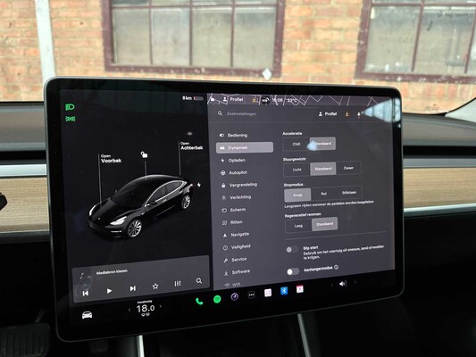 Tesla Model 3 Standard RWD Plus 60 kWh 238hp 2019 (original-NL + 1st owner), G-335-TL