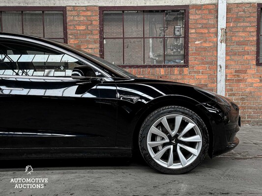 Tesla Model 3 Standard RWD Plus 60 kWh 238PS 2019 (Original-NL + 1. Besitzer), G-335-TL