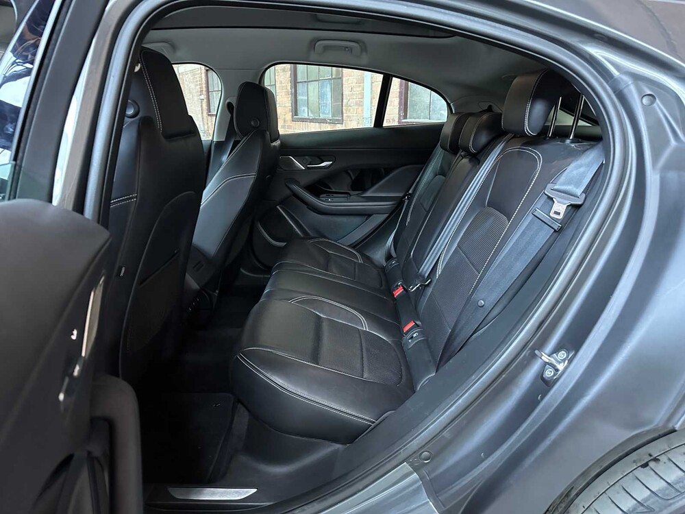 Jaguar I-PACE EV400 HSE 90 kWh 400PS 2018 (Original-UK), XF-390-S