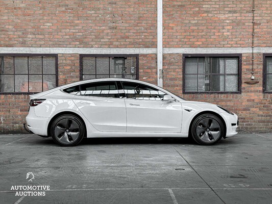 Tesla Model 3 Standard RWD Plus 60 kWh 238pk 2019 (Origineel-NL + 1e eigenaar), G-555-DR