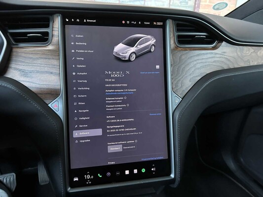 Tesla Model X 100D 417pk 2018 (Origineel-NL), TL-930-J