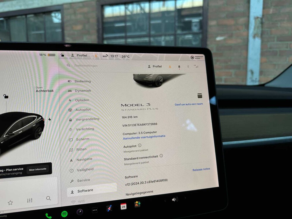 Tesla Model 3 Standard RWD Plus 60 kWh (Origineel-NL + 1e Eigenaar) 238pk 2019, ZK-758-Z