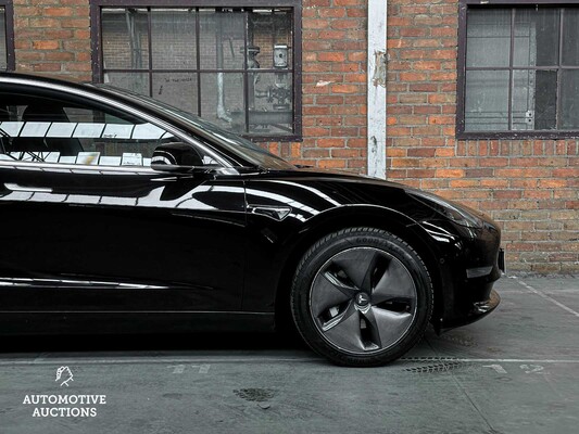 Tesla Model 3 Standard RWD Plus 60 kWh (Origineel-NL + 1e Eigenaar) 238pk 2019, ZK-758-Z