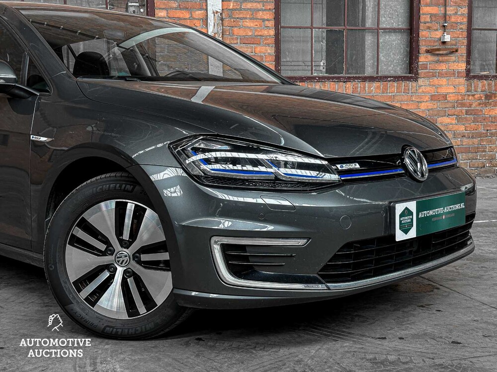 Volkswagen e-Golf 136pk 2019 (Origineel-NL + 1e Eigenaar), XZ-298-S