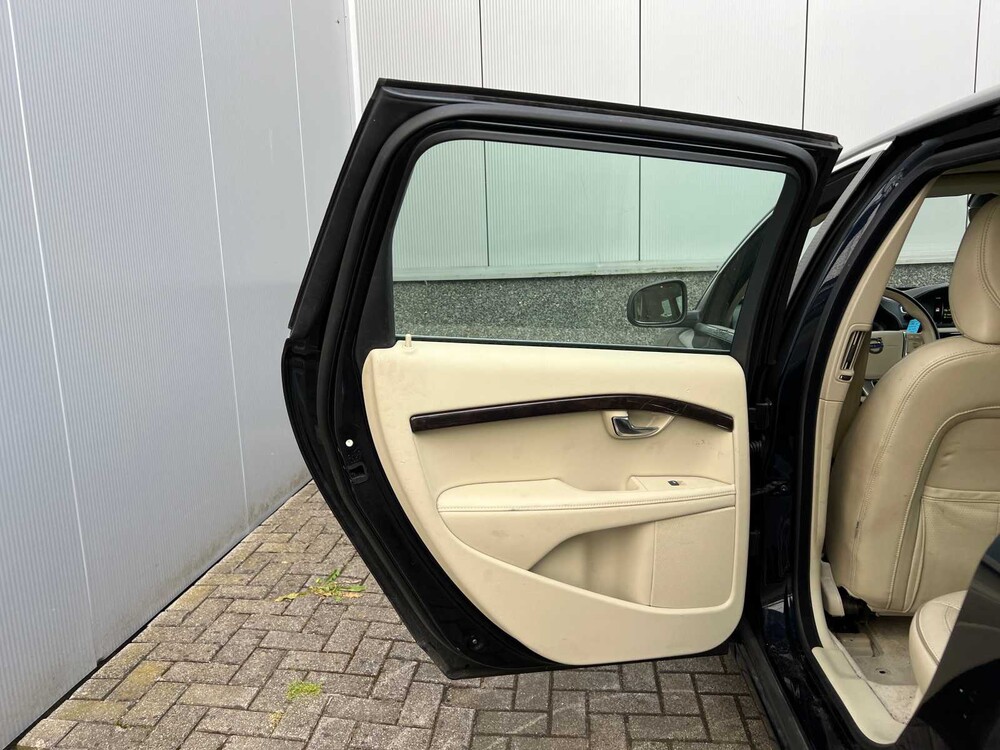 Volvo V70 2.0 D3 Polar+ Inscription 150hp 2016 (Original-UK), JL-299-D