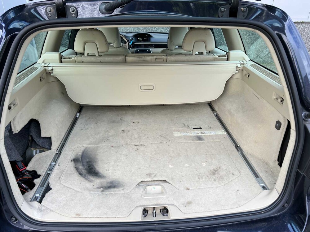 Volvo V70 2.0 D3 Polar+ Inscription 150hp 2016 (Original-UK), JL-299-D