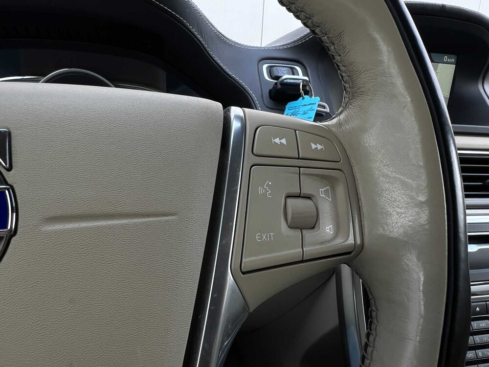 Volvo V70 2.0 D3 Polar+ Inscription 150hp 2016 (Original-UK), JL-299-D