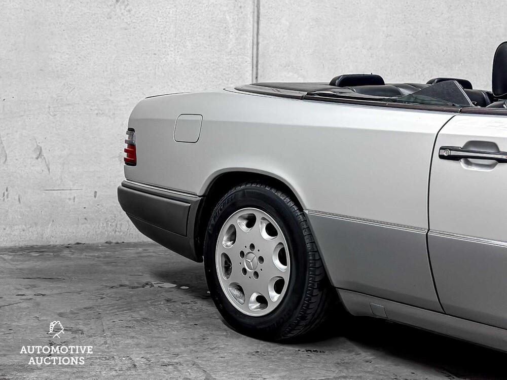 Mercedes-Benz 300 CE-24 200-500 (W124) Cabriolet 220pk 1993, 47-ZG-PR