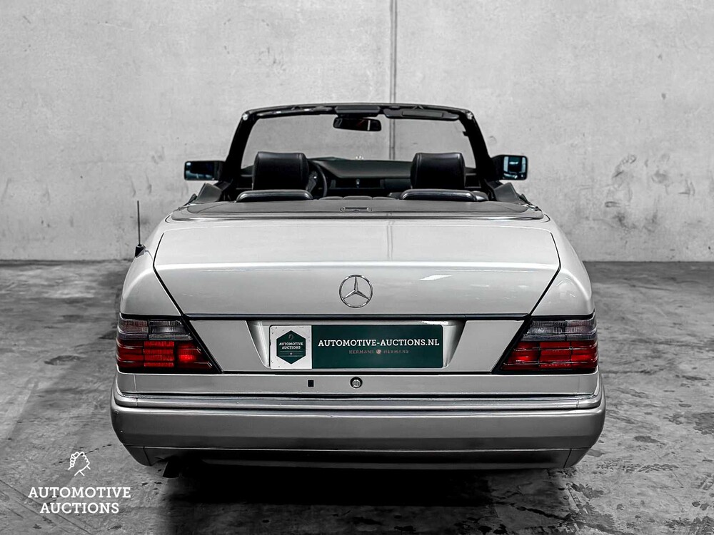 Mercedes-Benz 300 CE-24 200-500 (W124) Cabriolet 220pk 1993, 47-ZG-PR