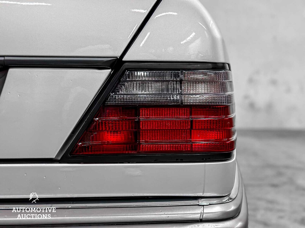 Mercedes-Benz 300 CE-24 200-500 (W124) Cabriolet 220pk 1993, 47-ZG-PR