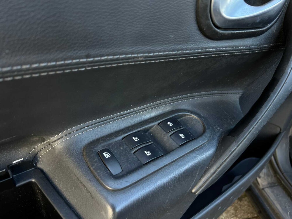 Renault Mégane Coupé Cabriolet 2.0-16V Priv.Luxe (Origineel-NL), 56-PN-TK