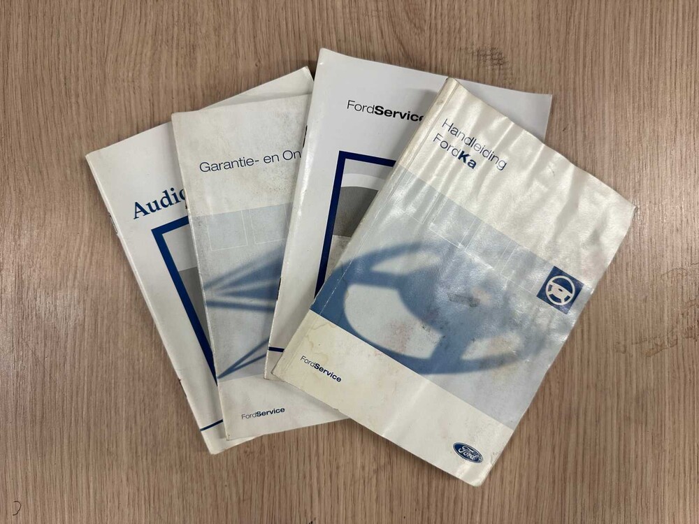 Ford Streetka 1.6 Futura 95hp 2004 (Original-NL), 69-PG-BN