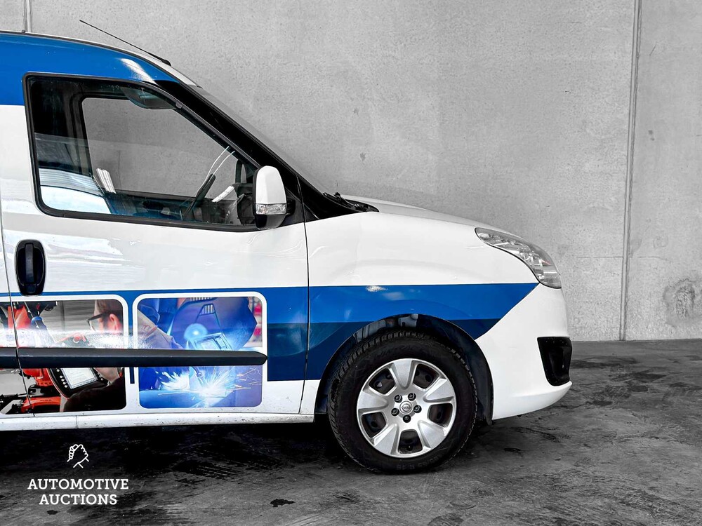 Opel Combo 1.3 CDTi L2H1 Edition 95hp 2018 (Original-NL) Commercial vehicle, V-108-TN