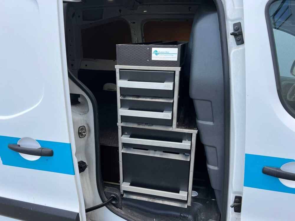 Peugeot Partner 122 1.6 BlueHDiL1Pre (Original-NL) 99hp 2018 Commercial vehicle, V-460-RZ