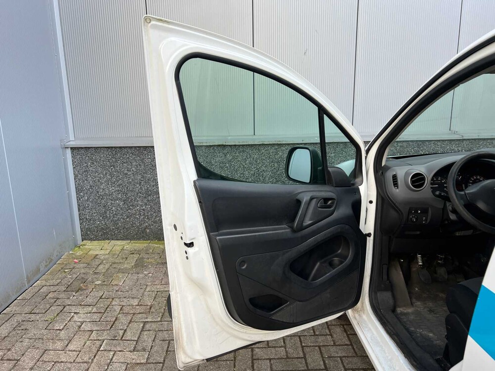 Peugeot Partner 122 1.6 BlueHDiL1Pre (Original-NL) 99hp 2018 Commercial vehicle, V-460-RZ