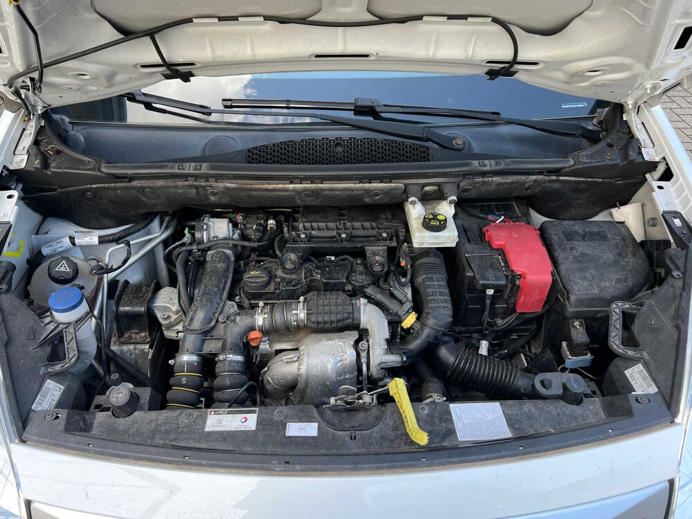 Peugeot Partner 122 1.6 BlueHDiL1Pre (Original-NL) 99hp 2018 Commercial vehicle, V-460-RZ