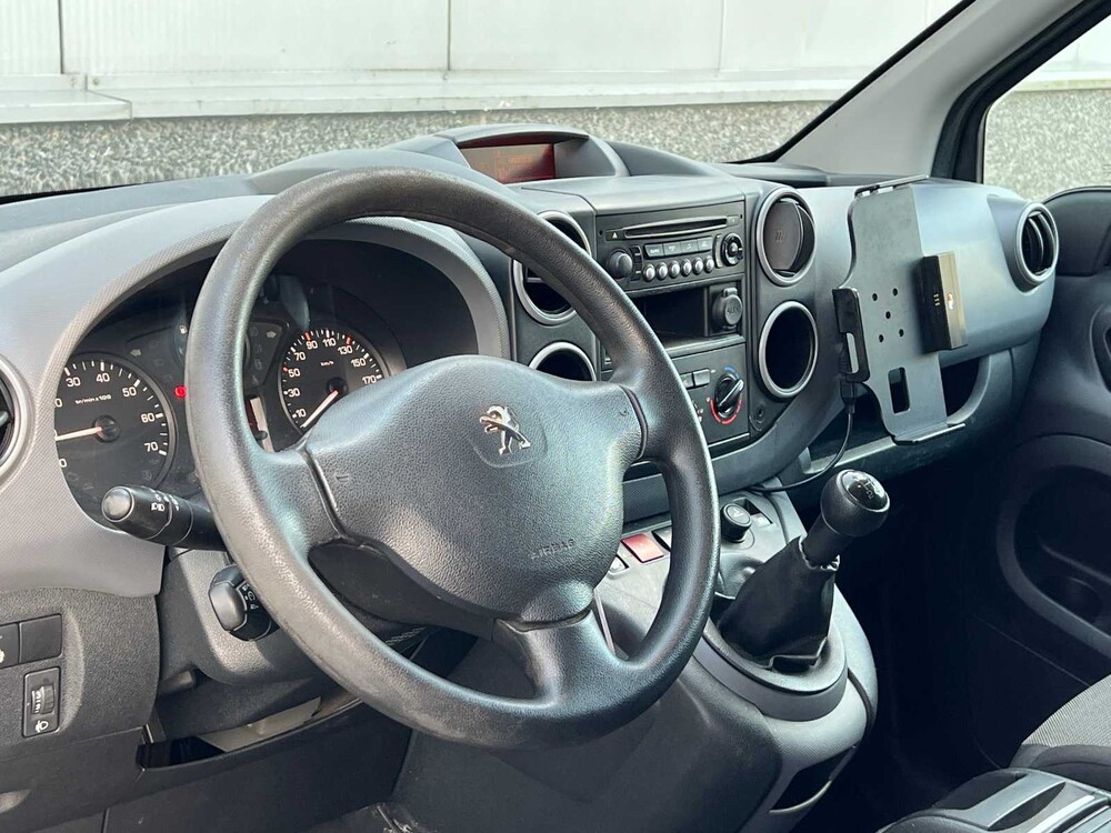 Peugeot Partner 122 1.6 BlueHDiL1Pre (Original-NL) 99hp 2018 Commercial vehicle, V-460-RZ