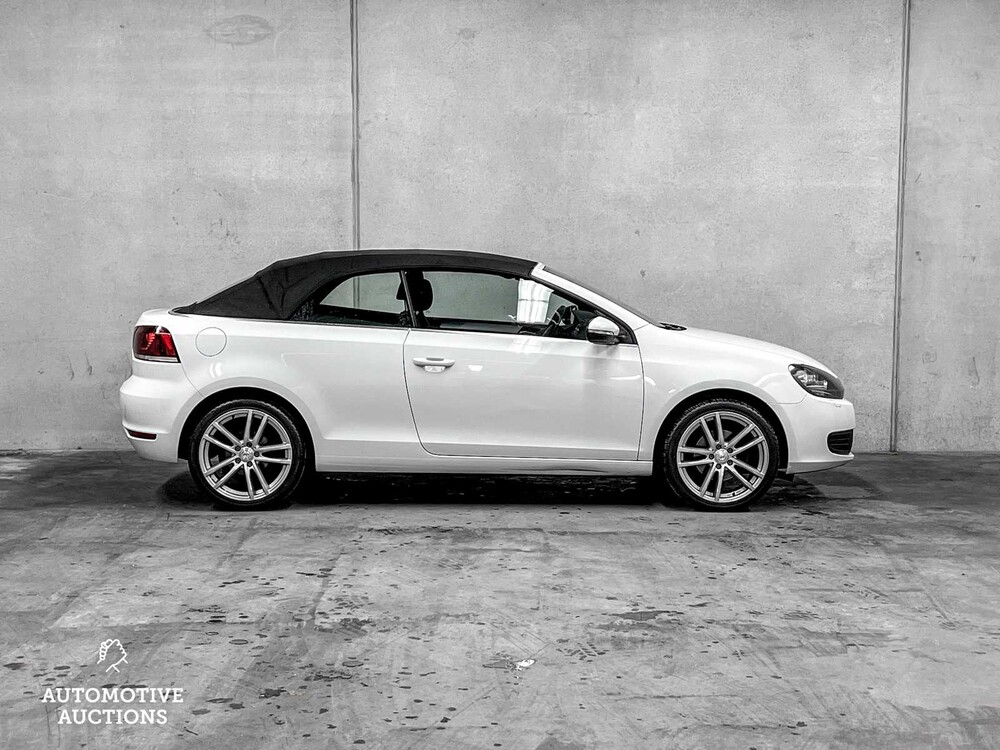 Volkswagen Golf Cabriolet 1.2 TSI BlueMotion 105hp 2011, RN-733-G