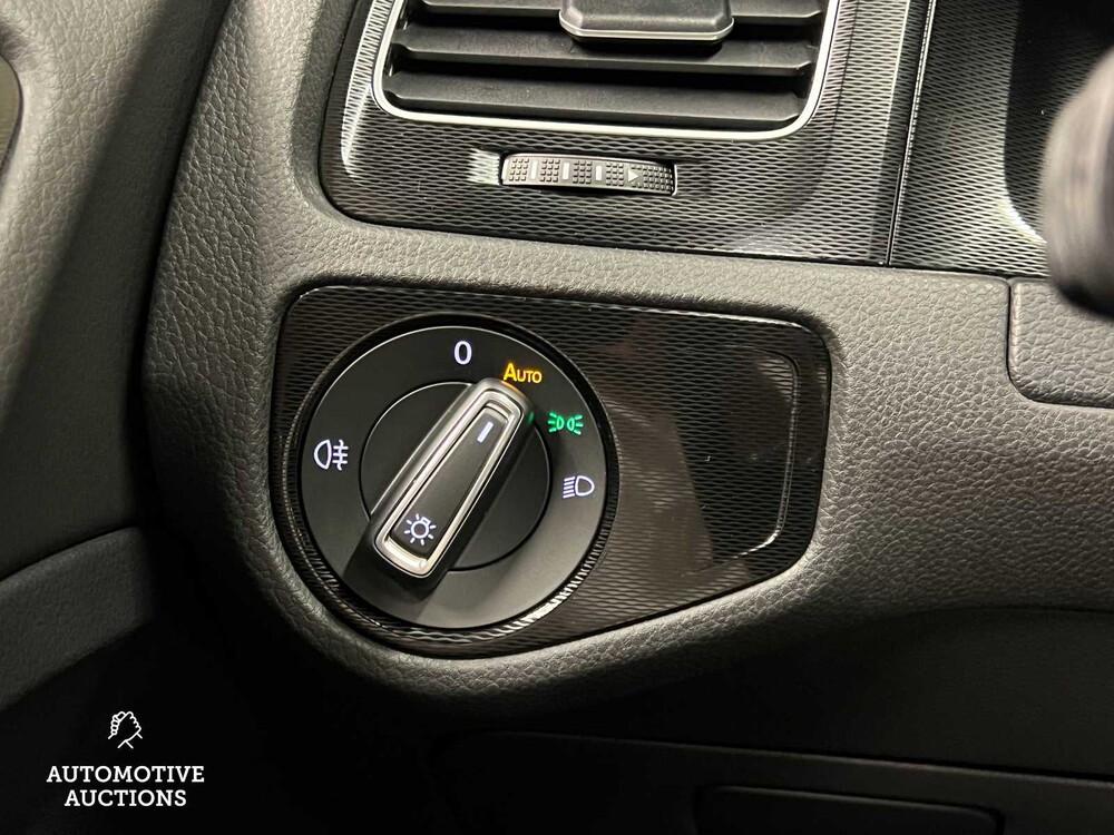 Volkswagen Golf GTE 1.4 TSI 150PS 2015 (Original-NL), HN-462-L