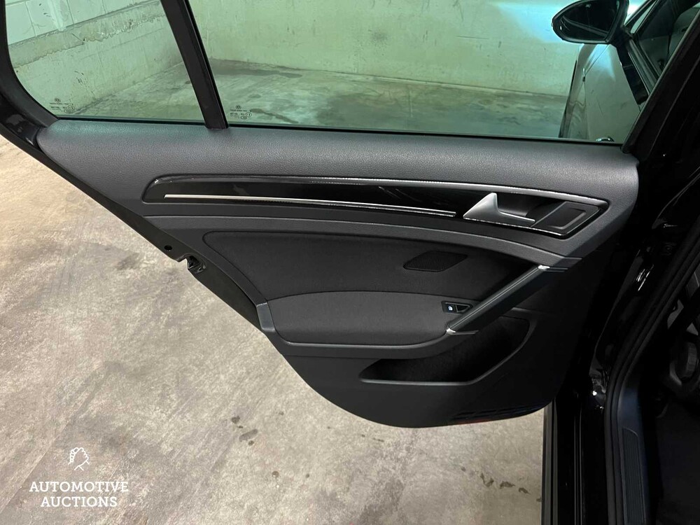 Volkswagen Golf GTE 1.4 TSI 150PS 2015 (Original-NL), HN-462-L