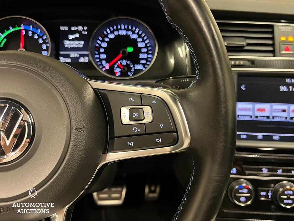 Volkswagen Golf GTE 1.4 TSI 150PS 2015 (Original-NL), HN-462-L