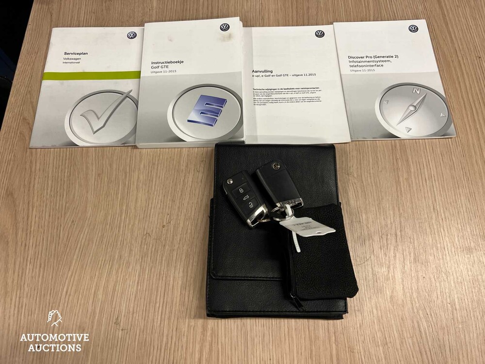 Volkswagen Golf GTE 1.4 TSI 150PS 2015 (Original-NL), HN-462-L