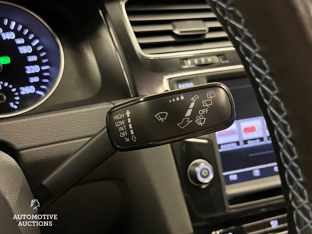 Volkswagen Golf GTE 1.4 TSI 150PS 2015 (Original-NL), HN-462-L