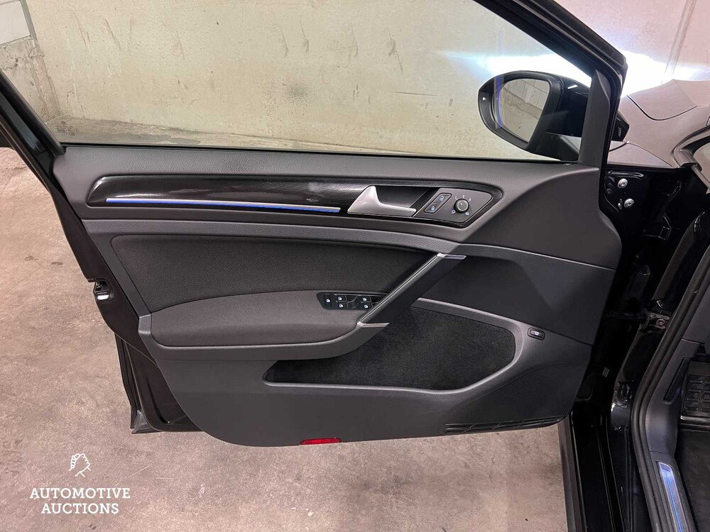 Volkswagen Golf GTE 1.4 TSI 150PS 2015 (Original-NL), HN-462-L