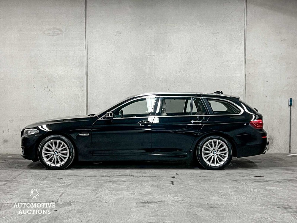 BMW 520i Touring Luxury Edition 184PS 2014 (Original-UK) 5er, 5-TBH-39