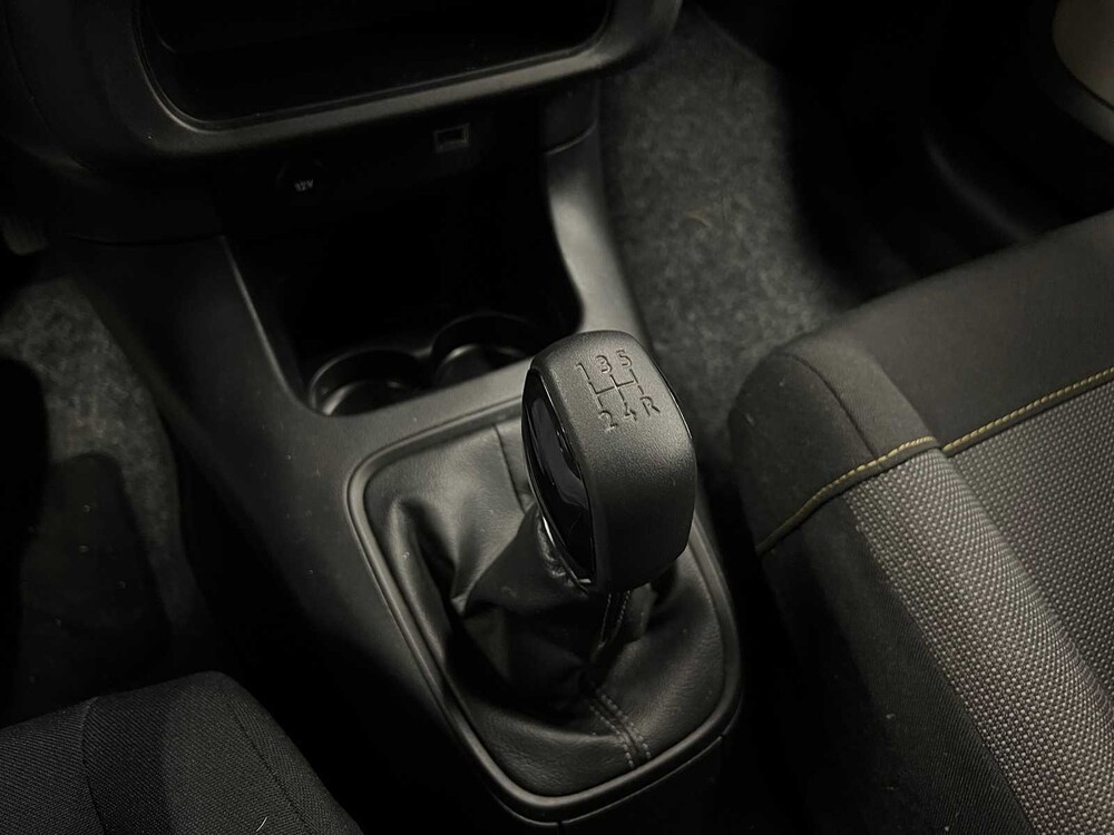 Citroen C3 1.2 PT Feel 83PS 2020 (Original-NL), J-635-BF