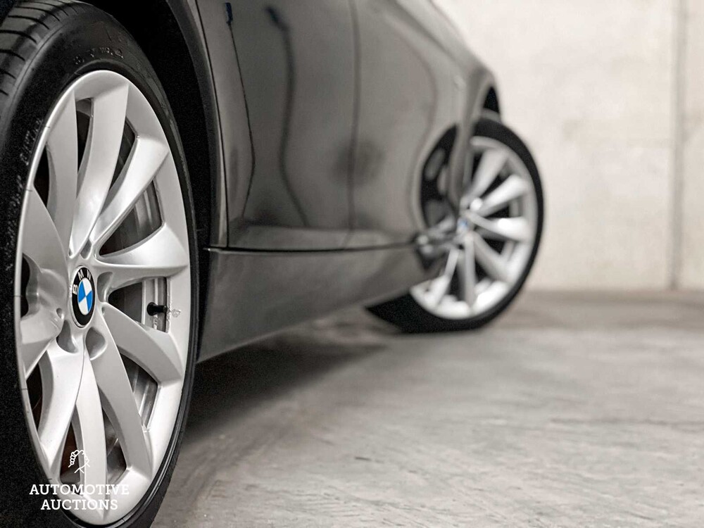 BMW 320i Upgrade Edition 184PS 2013 (Original-UK) F30 3er, 4-KHX-60