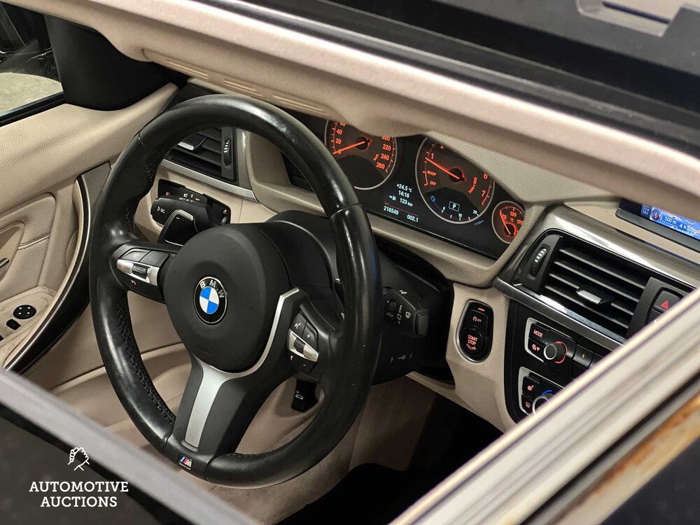 BMW 320i Upgrade Edition 184PS 2013 (Original-UK) F30 3er, 4-KHX-60