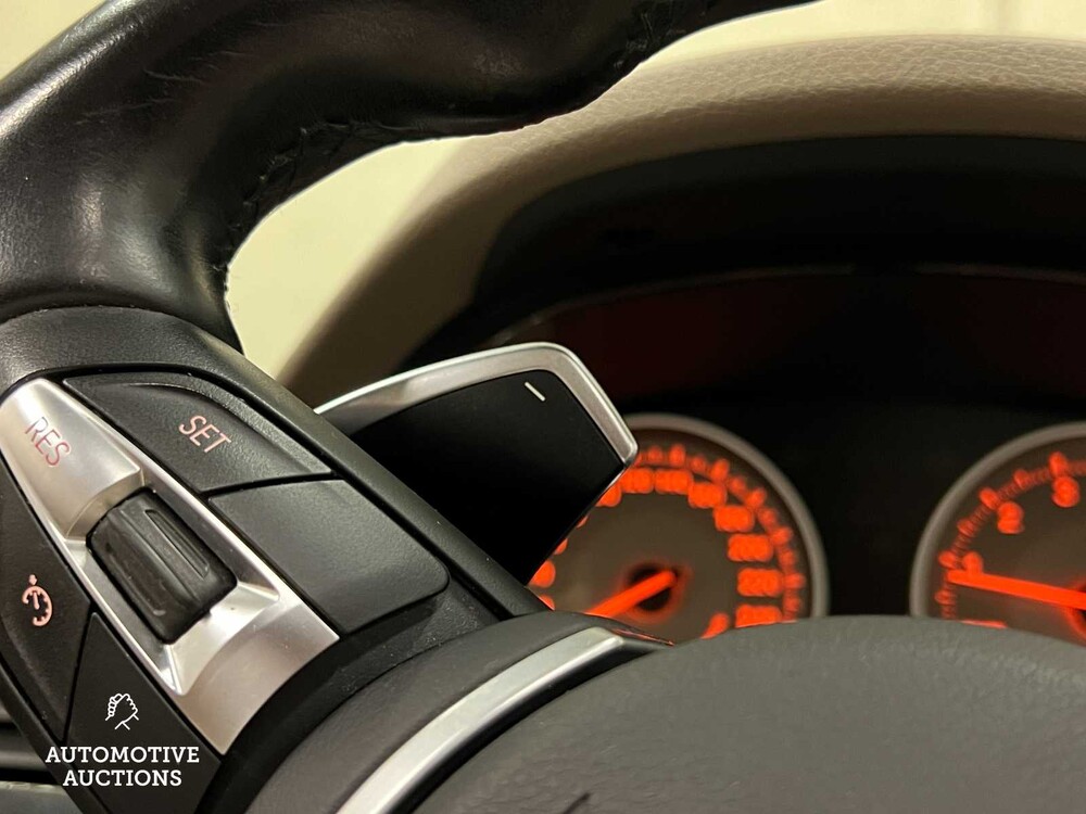 BMW 320i Upgrade Edition 184PS 2013 (Original-UK) F30 3er, 4-KHX-60