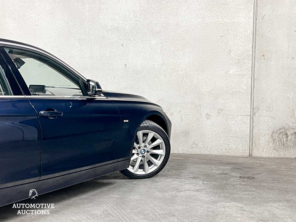 BMW 320i Upgrade Edition 184PS 2013 (Original-UK) F30 3er, 4-KHX-60