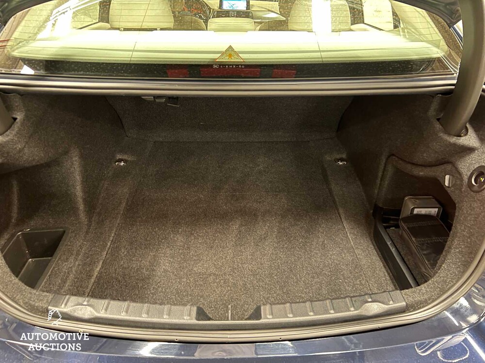 BMW 320i Upgrade Edition 184PS 2013 (Original-UK) F30 3er, 4-KHX-60