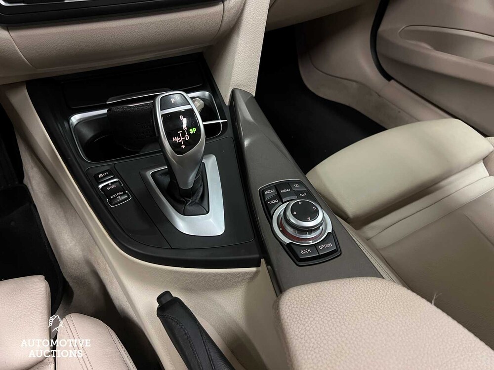 BMW 320i Upgrade Edition 184PS 2013 (Original-UK) F30 3er, 4-KHX-60