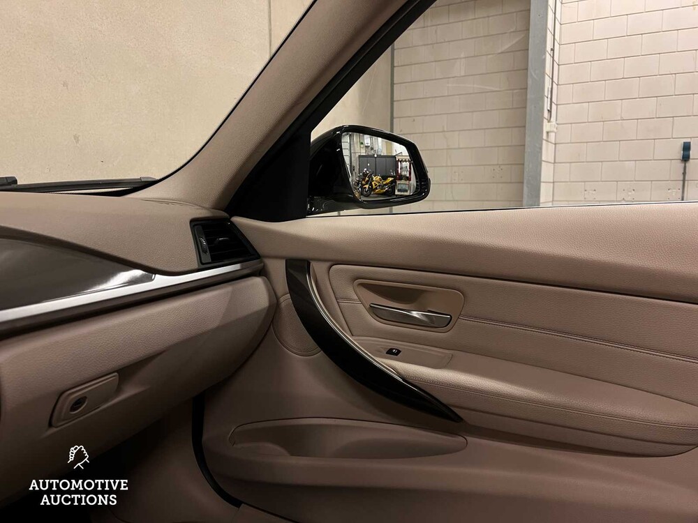 BMW 320i Upgrade Edition 184PS 2013 (Original-UK) F30 3er, 4-KHX-60