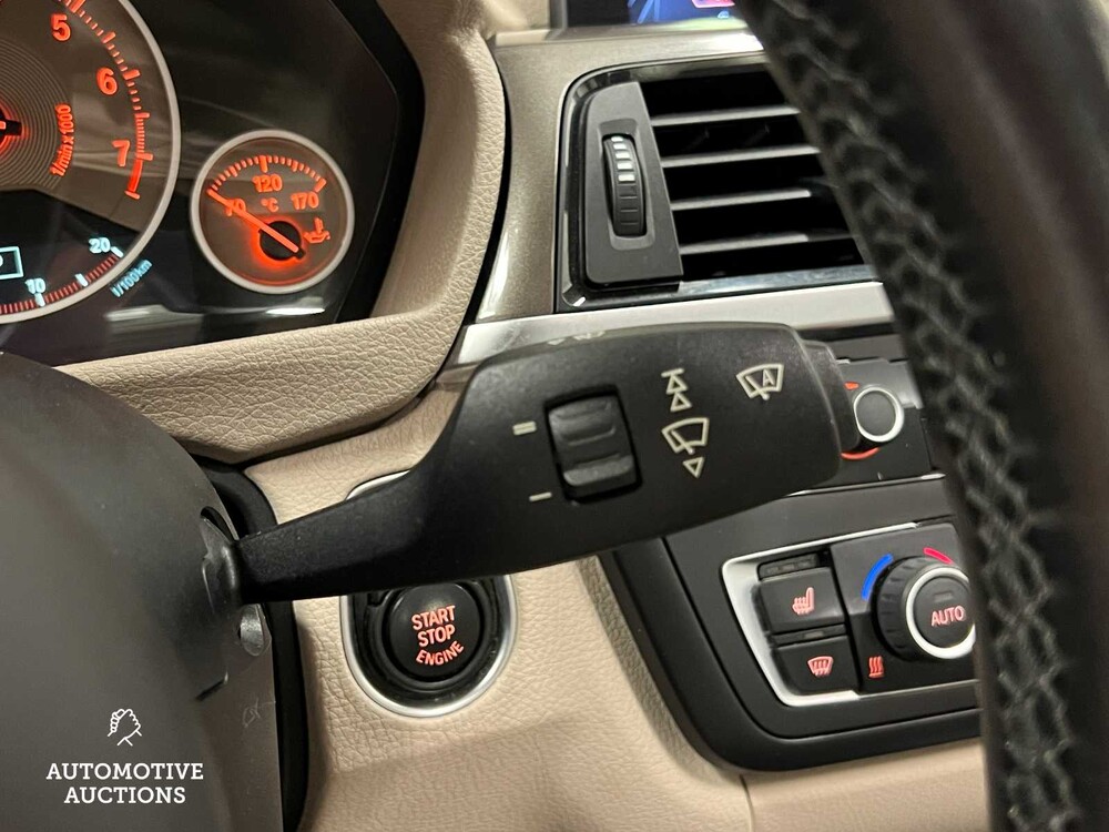 BMW 320i Upgrade Edition 184PS 2013 (Original-UK) F30 3er, 4-KHX-60