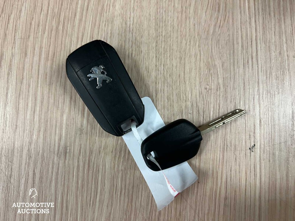 Peugeot Expert 231S 2.0 BlueHDI 120 Pro 122pk 2017 (Origineel-NL) Bedrijfswagen, V-768-FB