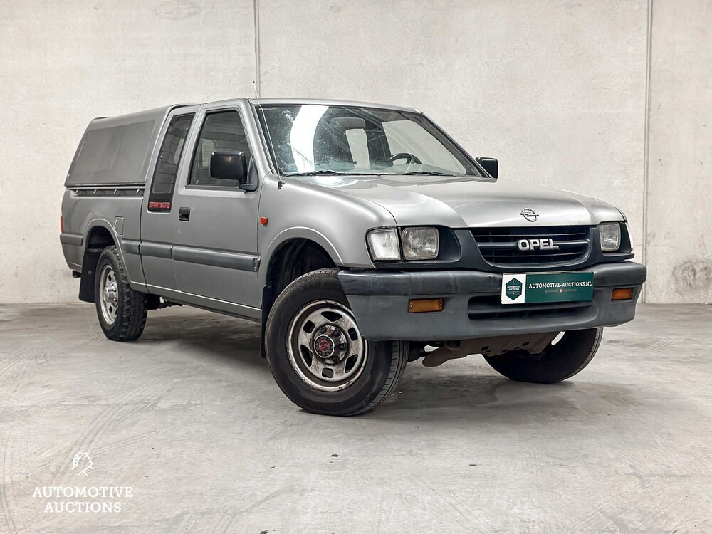 Opel Campo 2.5 DI Sports Cab 76pk 2001 (Origineel-NL) Bedrijfswagen, 86-VT-KX